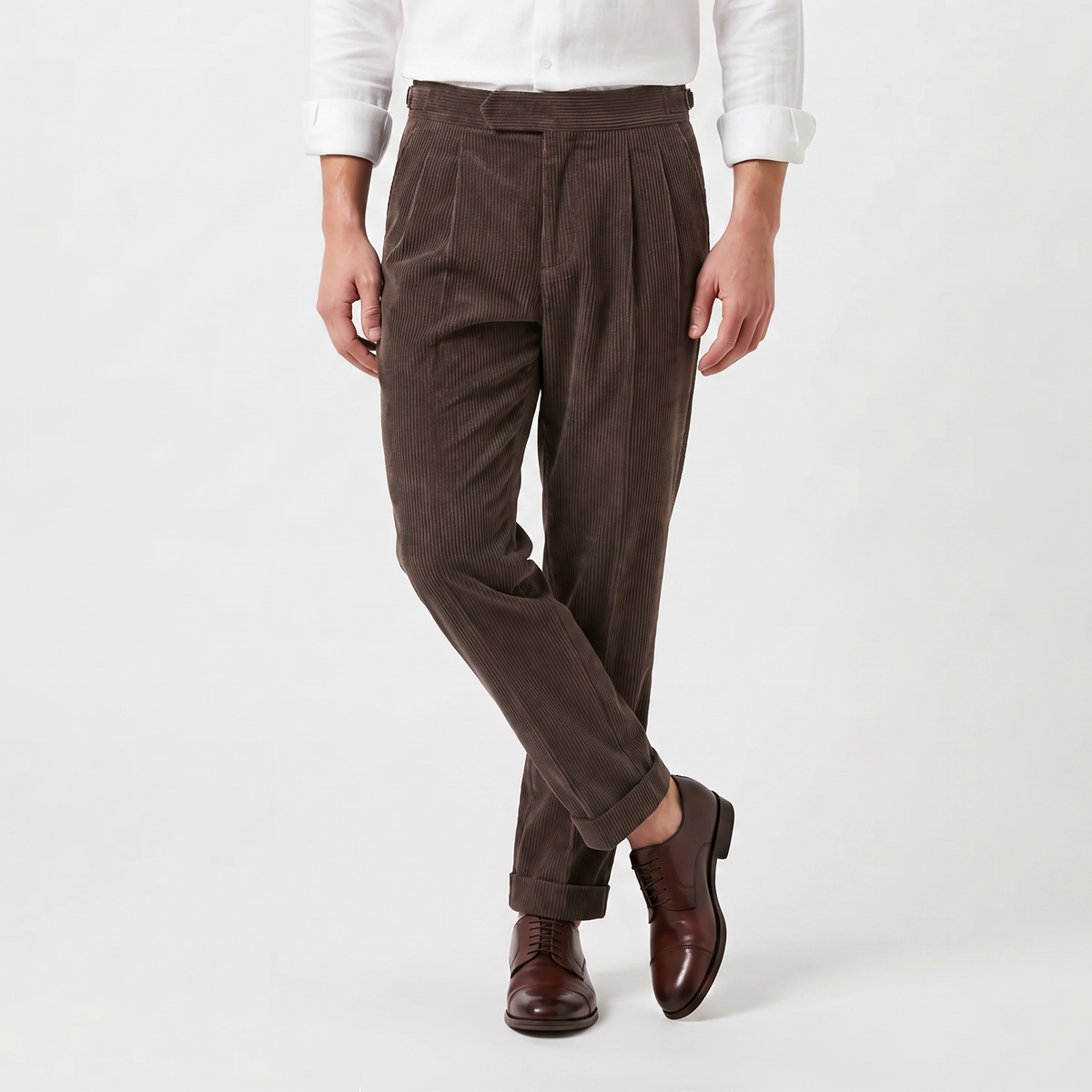 Men’s High-Rise Pleated Tapered Trousers