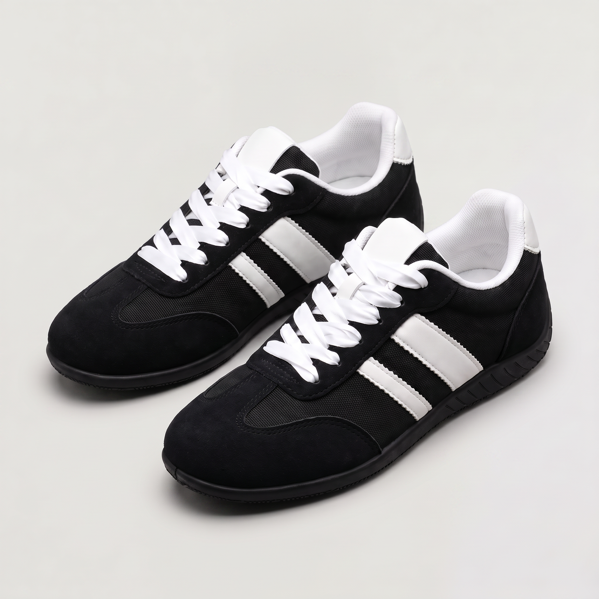 Women's Lightweight Lace-Up Casual Trainers