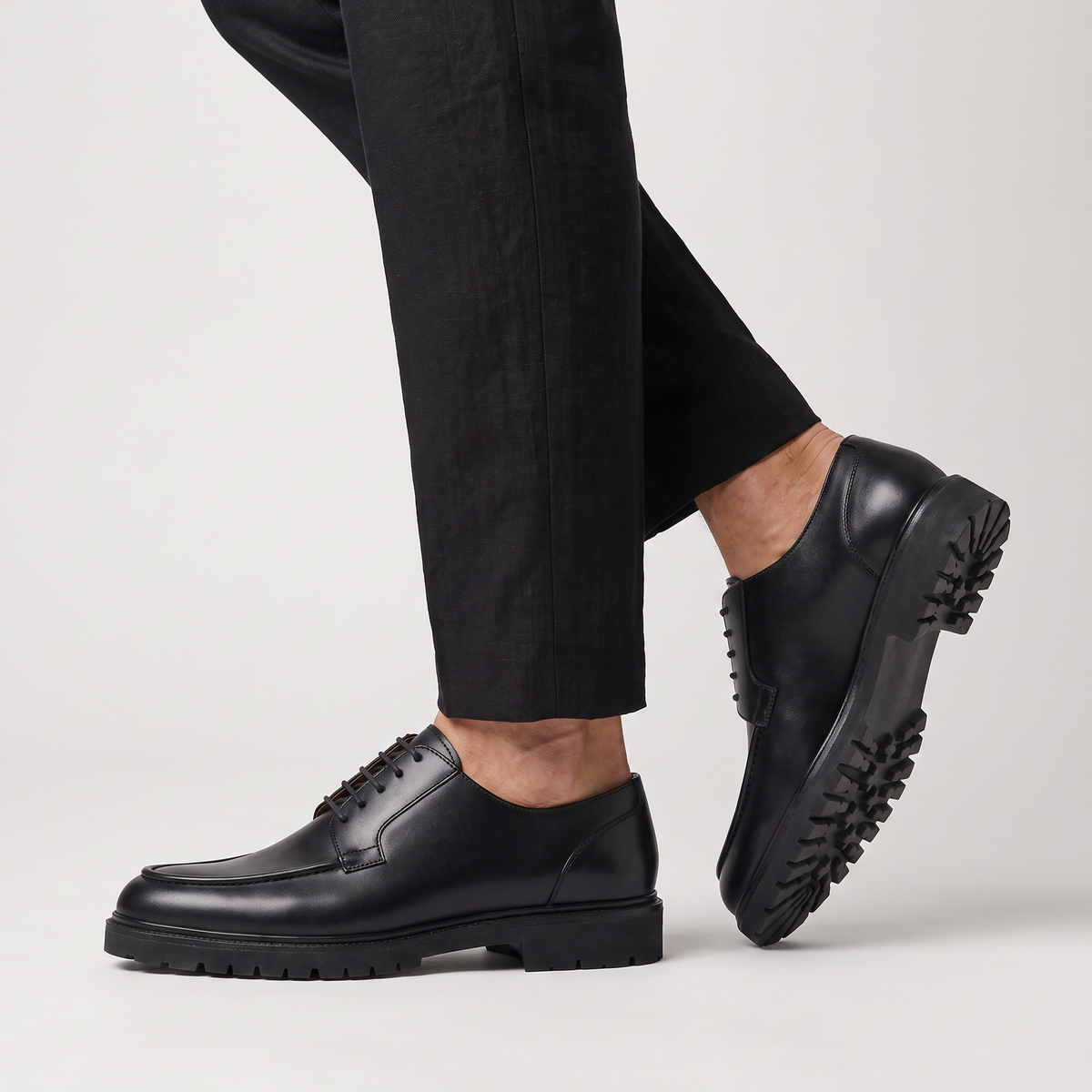 Men's Apron-Toe Derby Shoes