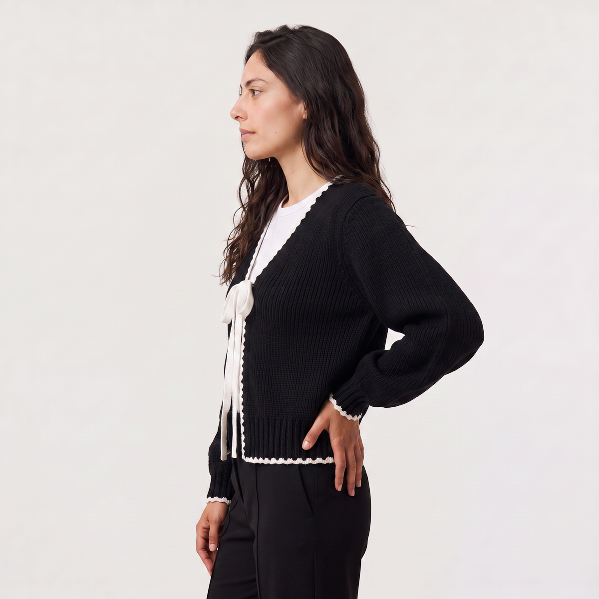 Women's Scallopped Trim Tie-Front Knit Cardigan
