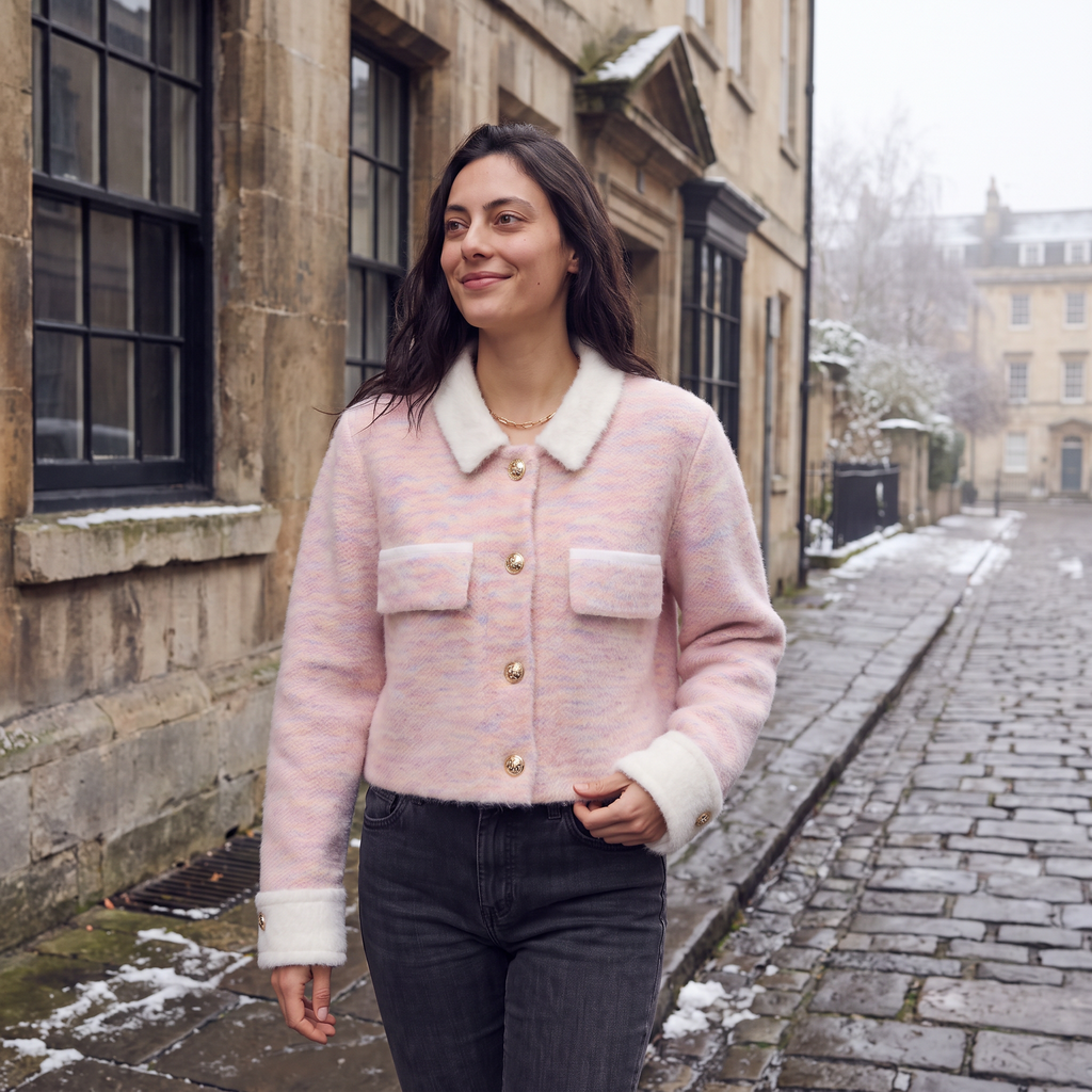 Women’s Cropped Knitted Cardigan with Contrast Collar