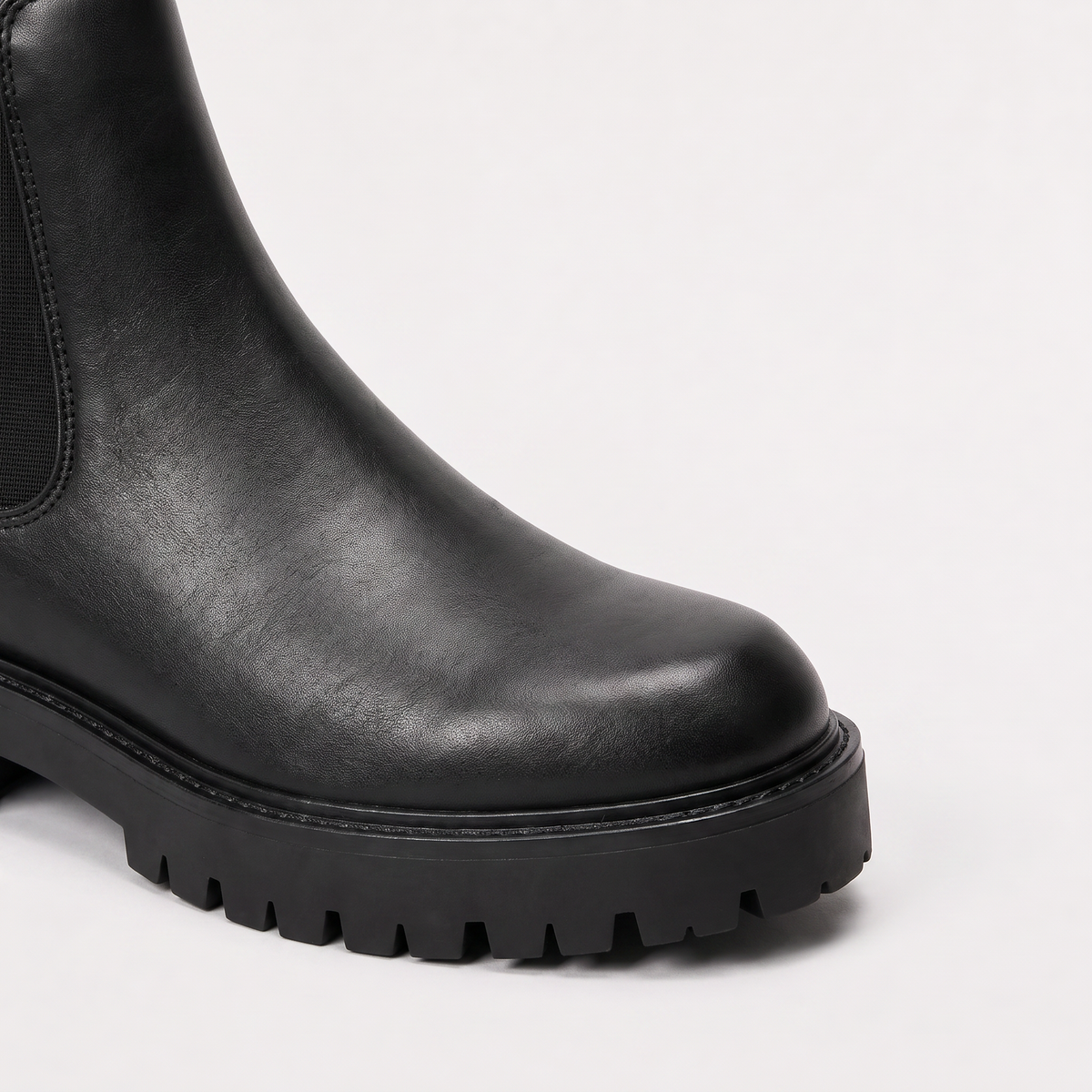 Men's Chunky Sole Chelsea Boots