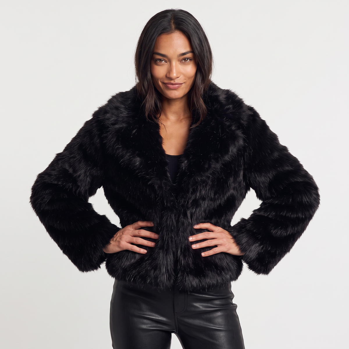 Women’s Cropped Shaggy Faux-Fur Long Sleeves Jacket