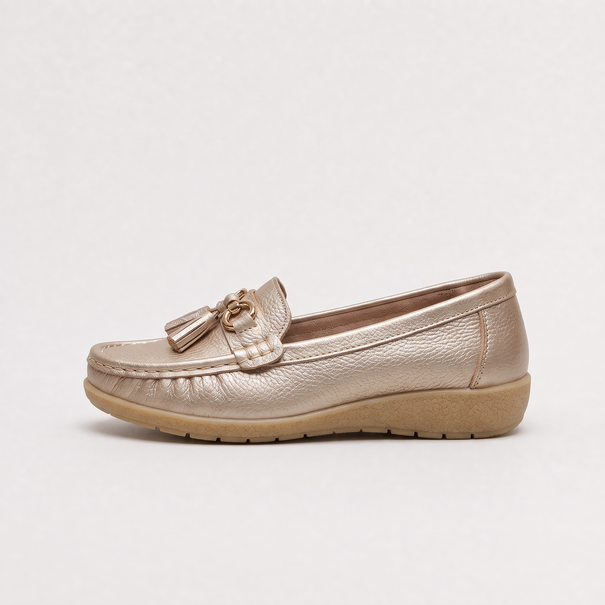 Women's Tassel Detail Slip-On Loafers - Cushioned Insole