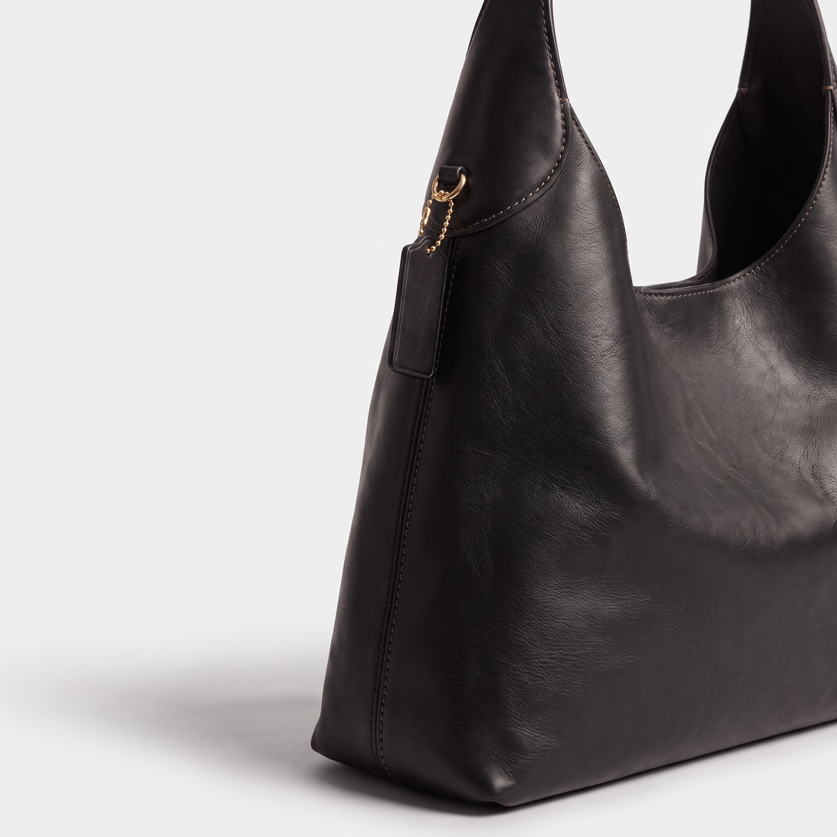 Women's Grained Leather Shoulder Bag