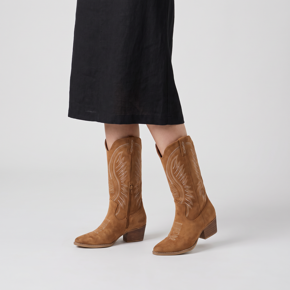 Women's Embroidered Western Calf-High Boots