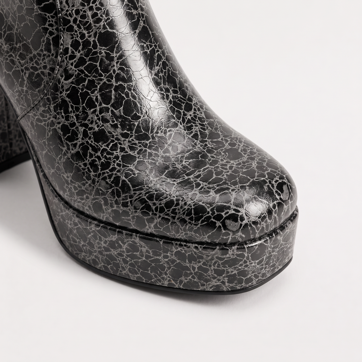 Women's Platform Knee-High Chunky Heel Boots