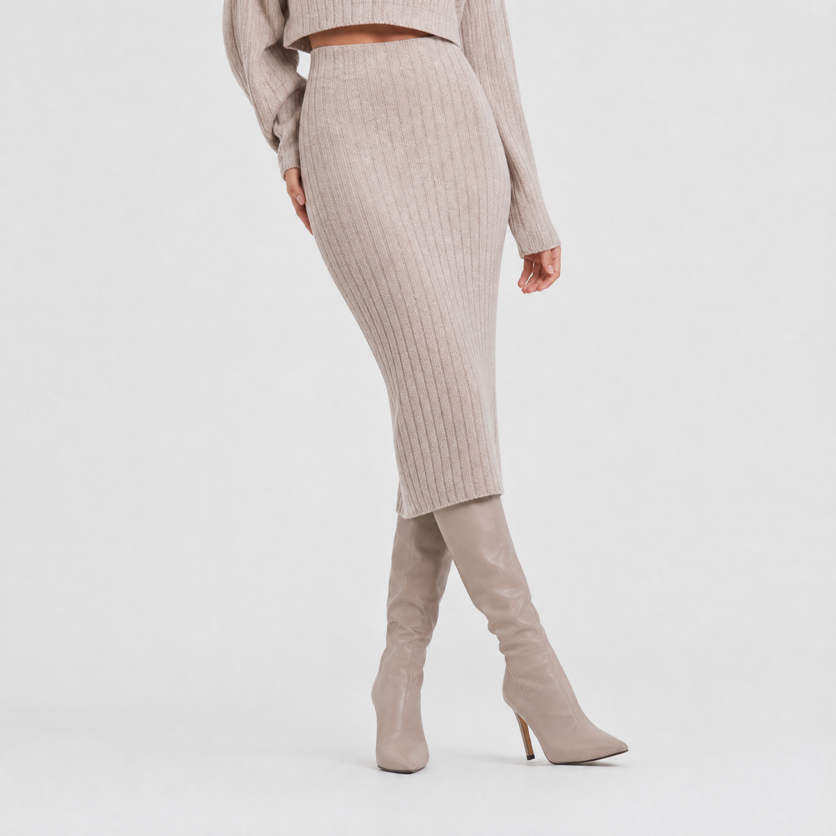 Women's Ribbed Knit Midi Skirt