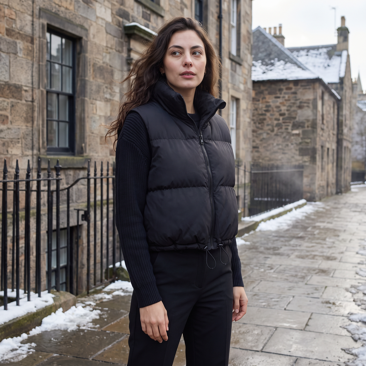 Women's Cropped Quilted Puffer Gilet