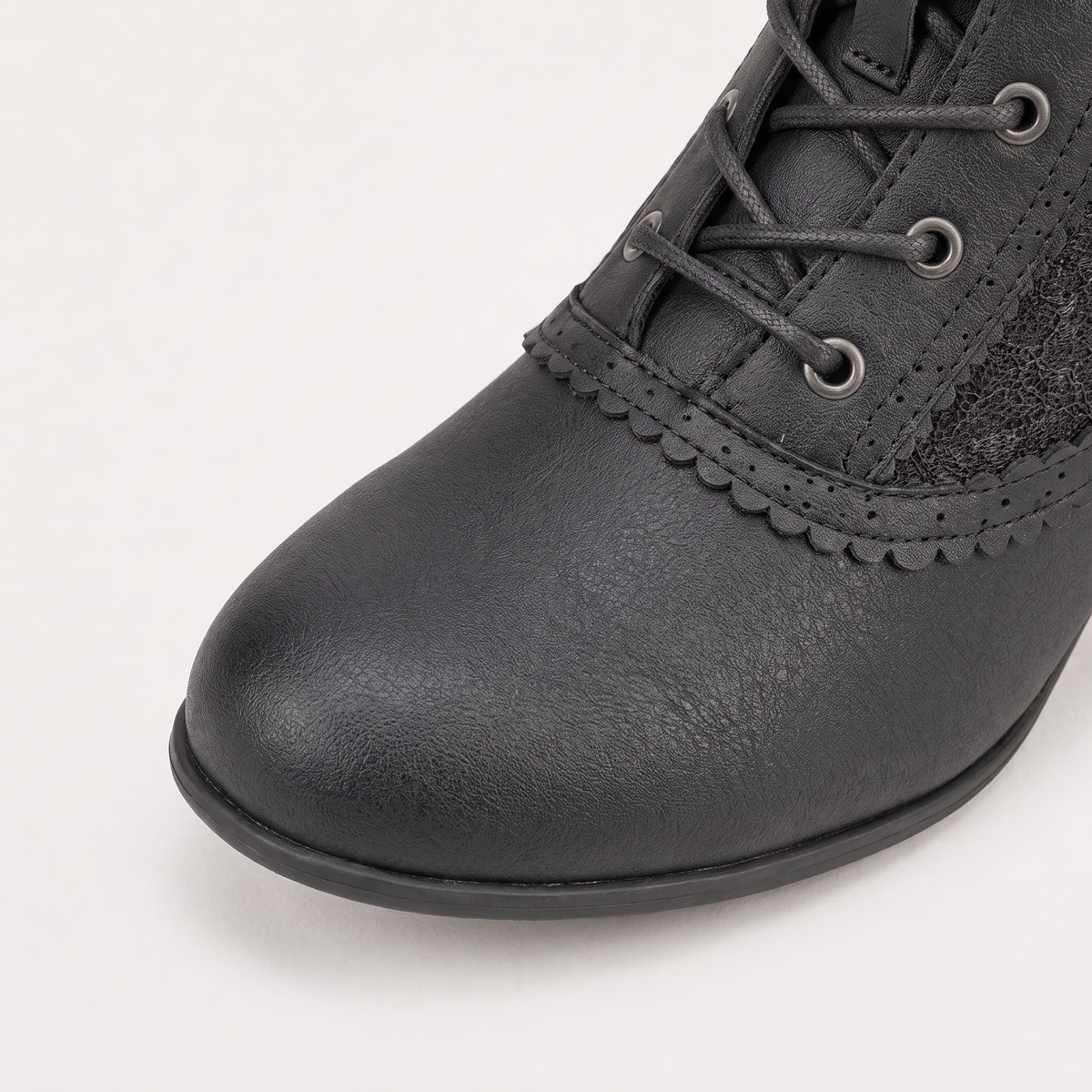 Women's Embroidered Victorian Lace-Up Ankle Boots