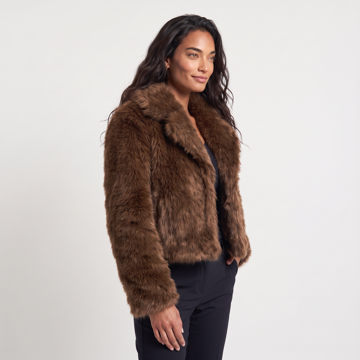 Women’s Cropped Shaggy Faux-Fur Long Sleeves Jacket